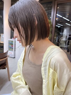 ミィ 表参道(mee.) 【mee.】ヤジマ　パツッとボブ　グレージュカラー