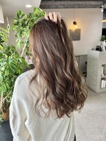 フラッグ ヘアー 天神西通り店(Flag HAIR)&nbsp;ナチュラルハイライト　ブラウン