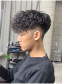 外国人スペインカール　眉カット　ツイスト　スパイラル