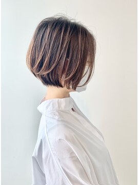 アルトル 池袋(altru) 大人のゆったりショートボブ