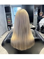 フィーネ(Fi-Ne) プルエクステでホワイトベージュ