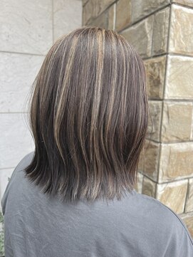 クララデアンシュシュ クララ店(Kurara de UN CHOU-CHOU) ハイライトと白髪染め