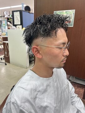 ヘアサロンナンバーワンクラブ上和田本店 ツイスパ×スキンフェード