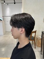 ビューバイネオリーブ 用賀店(Beau'r by neolive)&nbsp;ブルーブラックフェザーパーマ刈り上げセンターパート《用賀》