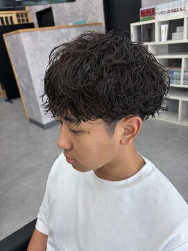 段 ゆるふわ男子に大人気!波巻きパーマ!