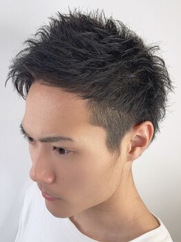 《メンズ専門》印象を左右する眉カットもお任せ！身だしなみを整え、清潔感のある好印象スタイルを演出。