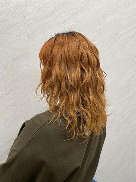 パーマ風巻き髪