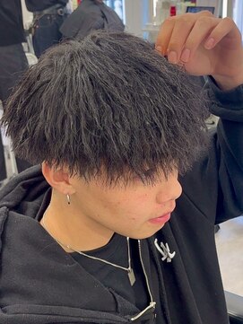 ルースト 京都駅前店(ROOST) イナズマツイストパーマ/MEN’S HAIR/刈り上げマッシュ