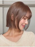 ショートボブ
