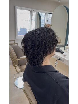 ラナン(Ranun) センターパートウルフ/2ヶ月前にパーマ