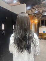 サニー 梅田(Sun.ny)&nbsp;韓国っぽいオリーブベージュ×ハッシュカット