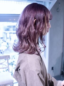 ロリム(RorriM) レイヤーカット　ラベンダーピンク　ダブルカラー　ウルフカット