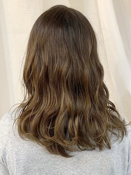 スイート ヘアデザイン(Suite HAIR DESIGN) 20代30代大人可愛いシークレットハイライトゆるふわ小顔ミディ
