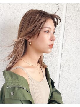 ガーデン オオタカノモリ(garden otakanomori) ペールベージュ 外ハネボブ セクションカラー ミディアムヘアb