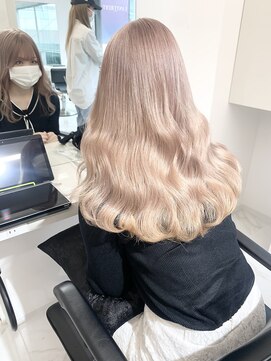 ランテルディ 渋谷(LANTERDIT) 【LANTREDIT】ミルクブロンド（ブリーチ1回）担当　JUN