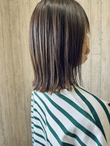 ラグシー(RAGCIE)&nbsp;【ひとみ】オトナ可愛い外ハネロブ×透明感オリーブグレージュ