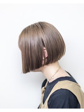 ルプラ ガーデン(le-pla garden) ベージュカラー#ダブルカラー#切りっぱなしボブ＃ケアブリーチ