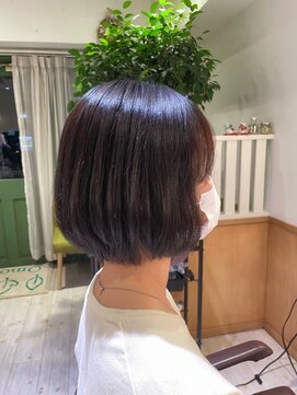 オモルフィ ひばりヶ丘店(Omorfi) 丸みショート