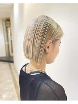 フィックス ヘアー(FIX hair) 切りっぱなしボブ/前下がりボブ