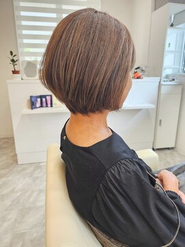 ガーネットプラス(Garnet+) 前下がりショートボブ◎ハイライトカラー