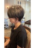 大人綺麗な小顔襟足スッキリショートボブ　30代40代50代