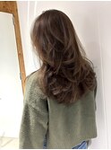 アッシュベージュ/ボリュームレイヤー