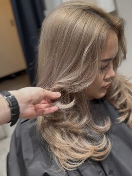 コスモス 町田(COSMOS) バタフライレイヤーカットシャギーカットハッシュカット