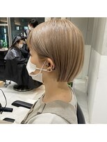 ガリカ(Gallica kinshicho)&nbsp;ホワイトミルクティーベージュ ☆ 束感切りっぱなしミニボブ