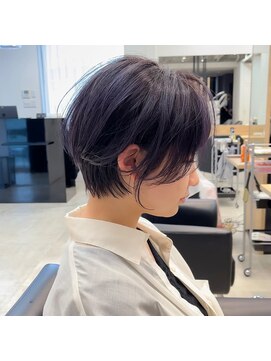 イヴォークオオサカ 心斎橋(EVOKE OSAKA) ダブルカラー ラベンダーカラー 耳かけ おしゃれ ショート