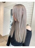 ホワイトブロンド×ストレートロング