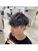 ツイスト　スパイラル　マッシュ　刈り上げ