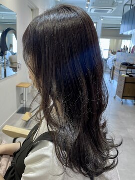 カルゥグラッシー(KALOU glassi) ［顔型別ヘア］小顔レイヤースタイル