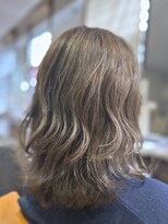 ザ カラー ラボ(THE COLOR LABO)&nbsp;くびれヘア　白髪ぼかしバレイヤージュ　フォギーベージュ