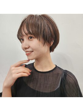 ガーランド (Garland) オージュアカラー/秋冬マッシュショート