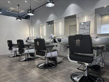 FADE&LINE the BARBER 青森駅前店【フェードアンドライン】