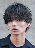 黒髪シャドウパーマ短髪マッシュウルフメンズカット無造作パーマ