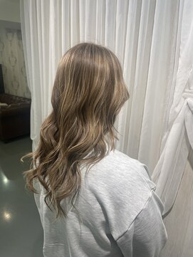 ココアボーテ(COCOA Beaute) お白髪ぼかしにも!明るめハイライトカラー