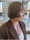 ショートボブ