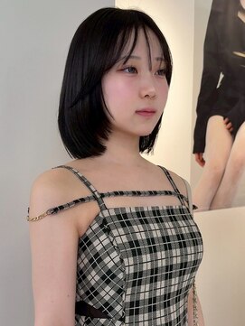 ヴィヴィー 青山表参道店(ViVIE) レイヤーボブで暗めカラーも重く見えない