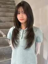 ヨーク(YOKE)&nbsp;レイヤーカットハッシュカットオリーブブラウンオリーブカラー