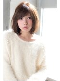 大人の色気に甘さをミックスした小顔ボブ