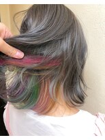 ヴィダ クリエイティブ ヘアーサロン(Vida creative hair salon) ディープネイビーアッシュ×インナーカラー