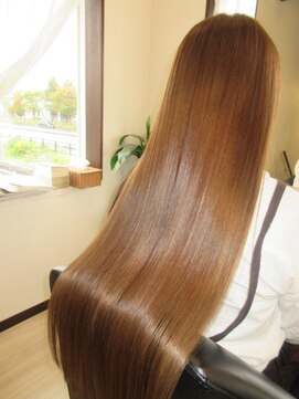 コアフィールフィス(COIFFURE fils) 【M3D見附今町】魅力スーパーロング