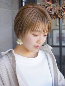 メゾン アヴァロ(Maison Avallo) コンパクトショートスタイル