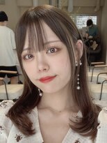 ティア(Tia.)&nbsp;（内巻きワンカール/ミディアム/前髪縮毛矯正/オリーブcolor）