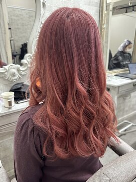 アールプラス 新宿(ar+) pink color