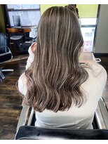 ガルボ ヘアー(garbo hair)&nbsp;ハイライト　バレイヤージュ　アッシュ　にしむら指名で叶う！