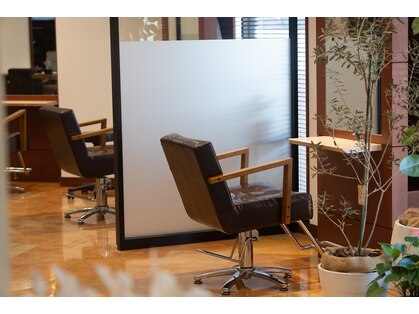 ヘアモーヴ チャンプス 南流山店の写真
