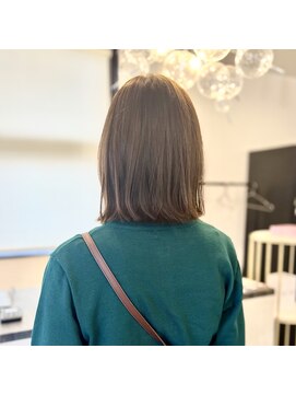 リリス(Lilith) アッシュベージュ.N