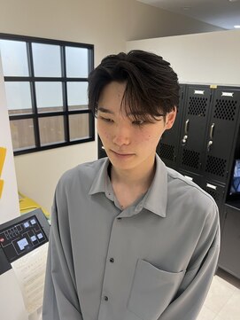 ステージ(STAGE) ダウンパーマ　ニュアンスパーマ　センターパート